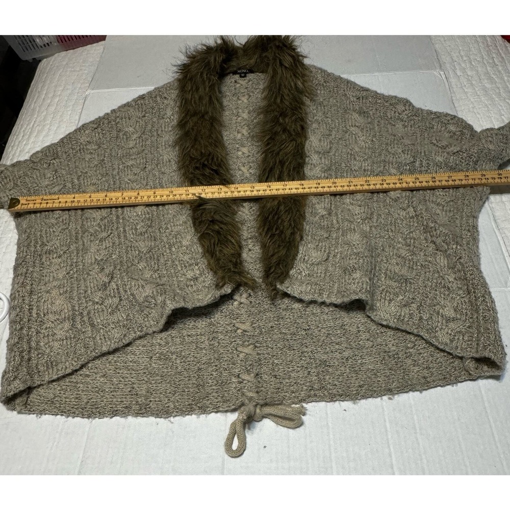 XOXO Womens‎ Cable Knit Faux Fur Trim Poncho Shawl Cardigan Sweater M - Picture 10 of 11